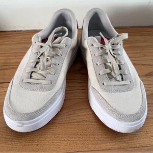 Kizik Prague 6.5 Mens/ 8 Womens